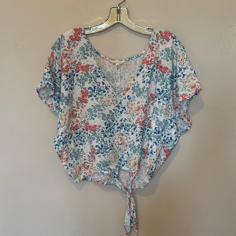 Floral V-Neck Tie-Front Blouse